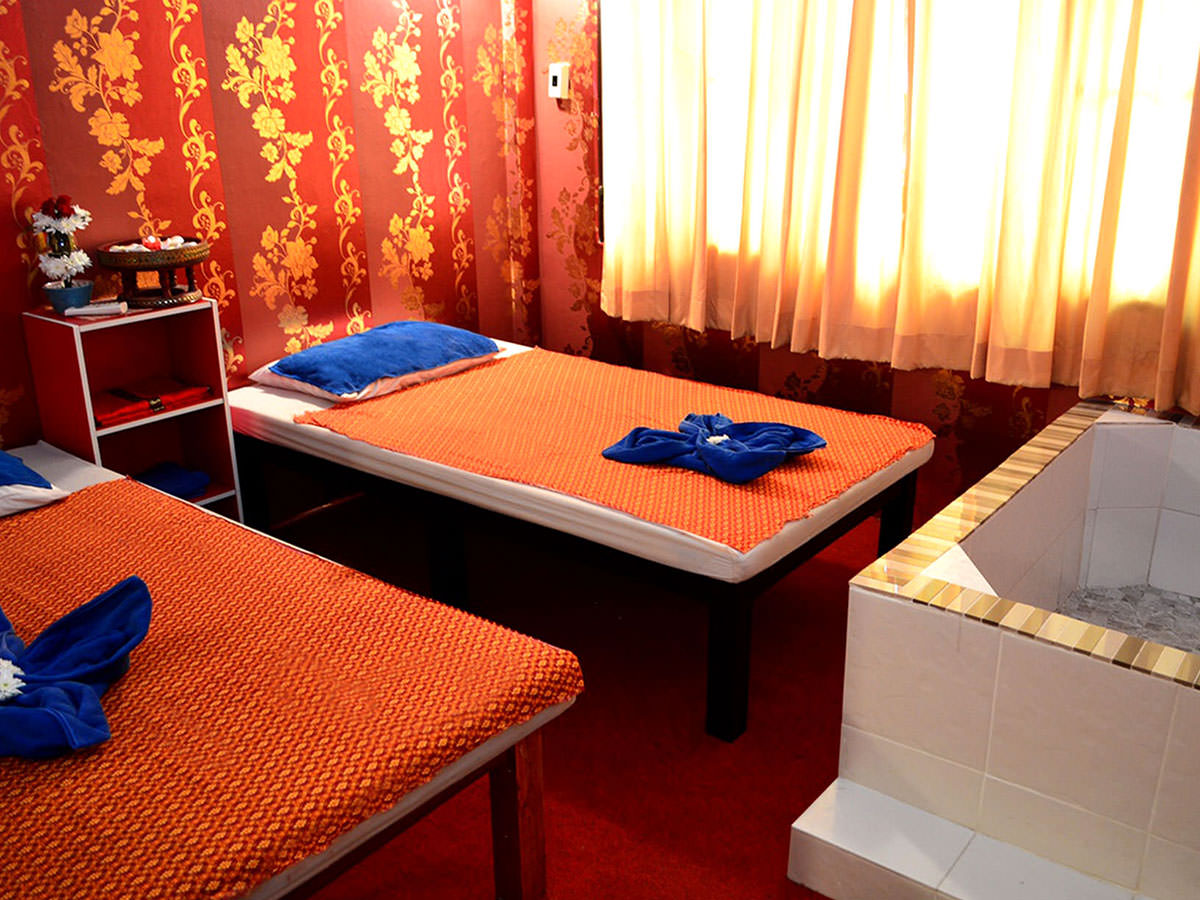Intimate couple massage space at HoneyBee